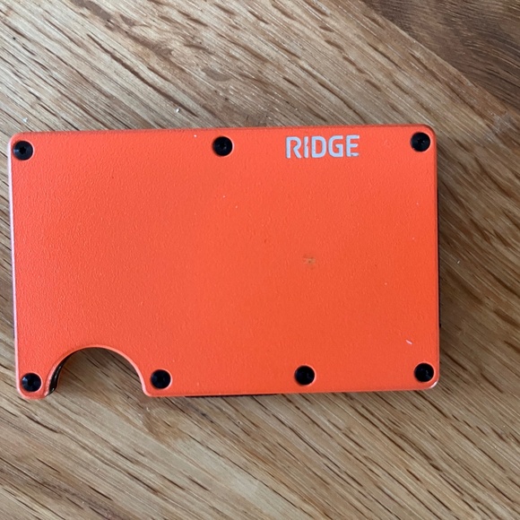 Ridge Wallet, Carbon AirTag Clip, Money Clip - Picture 2 of 8